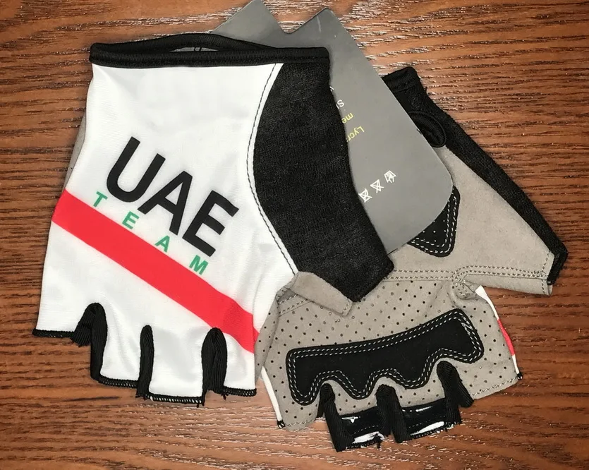 2020 UAE Team One Pair Sports  - Mountain Biking Uae のレビューと価格